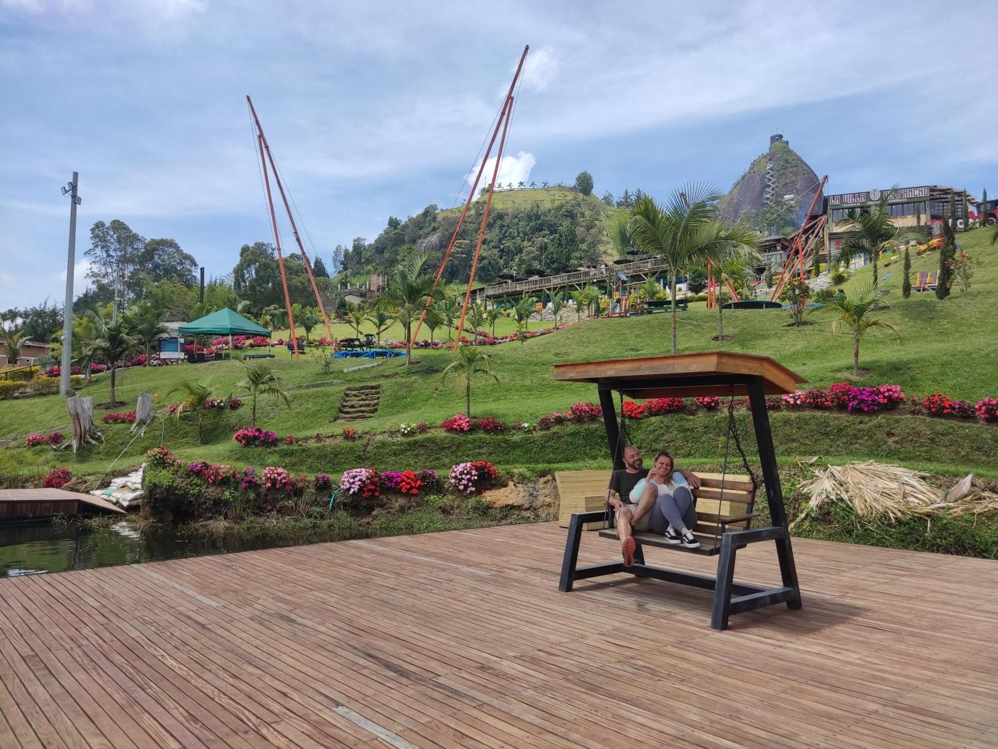 Hotel Aguas Abiertas Guatapé Kültér fotó