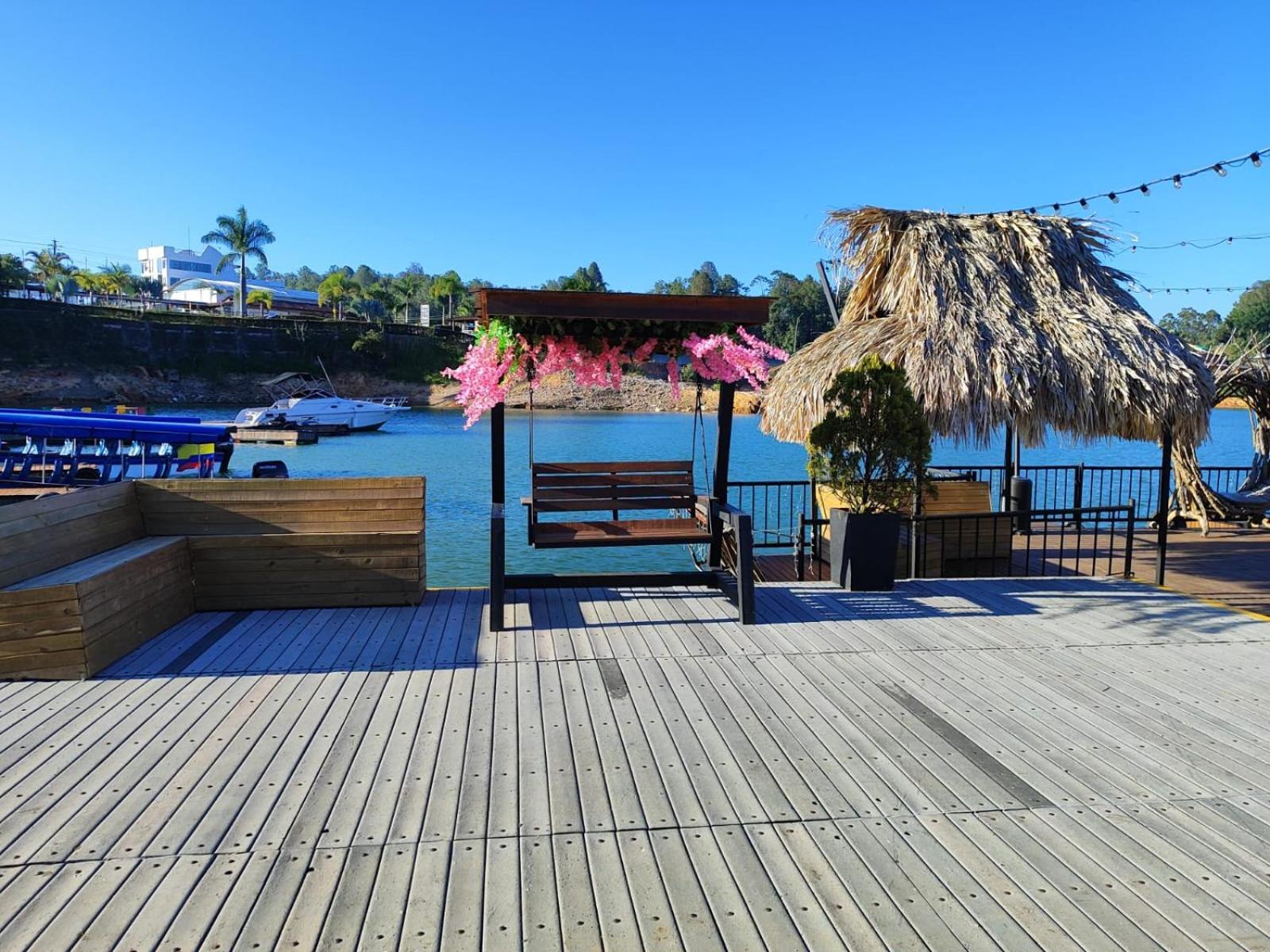 Hotel Aguas Abiertas Guatapé Kültér fotó